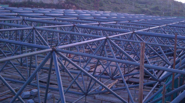 眉山概述网架加工中对钢材的质量的过细恳求